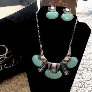 Paparazzi Zi Rhonda Turquoise Necklace Set